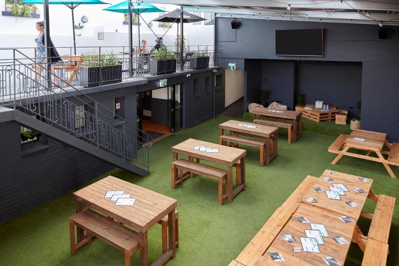 לונסטון Sports Garden Hotel מראה חיצוני תמונה
